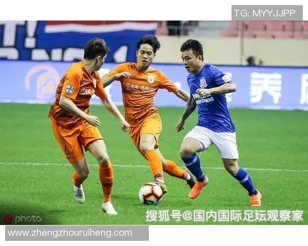 上海申花与山东鲁能激战正酣谁能在这场对决中笑到最后