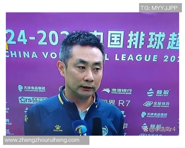 中国女足迎战西班牙队全力以赴争取胜利展现拼搏精神与团队默契 中国女足迎战西班牙队全力以赴争取胜利展现拼搏精神与团队默契