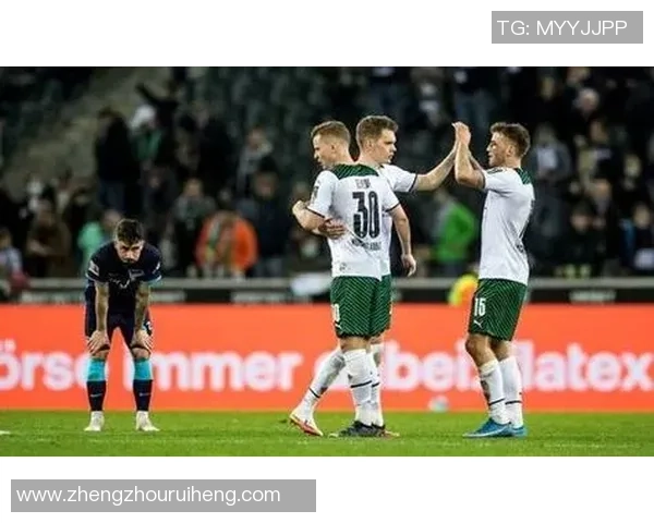 亚吉拉与柏斯的激烈对决揭示了足球战术的魅力与球队实力的较量