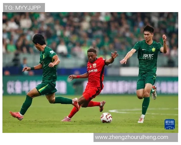 北京国安与上海港的巅峰对决谁能在中超赛场上笑到最后